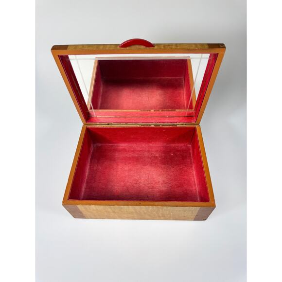 Vintage Vintage Streamlined Design Wooden Jewelry Box with Red Bakelite Handle - Picture 9 of 10